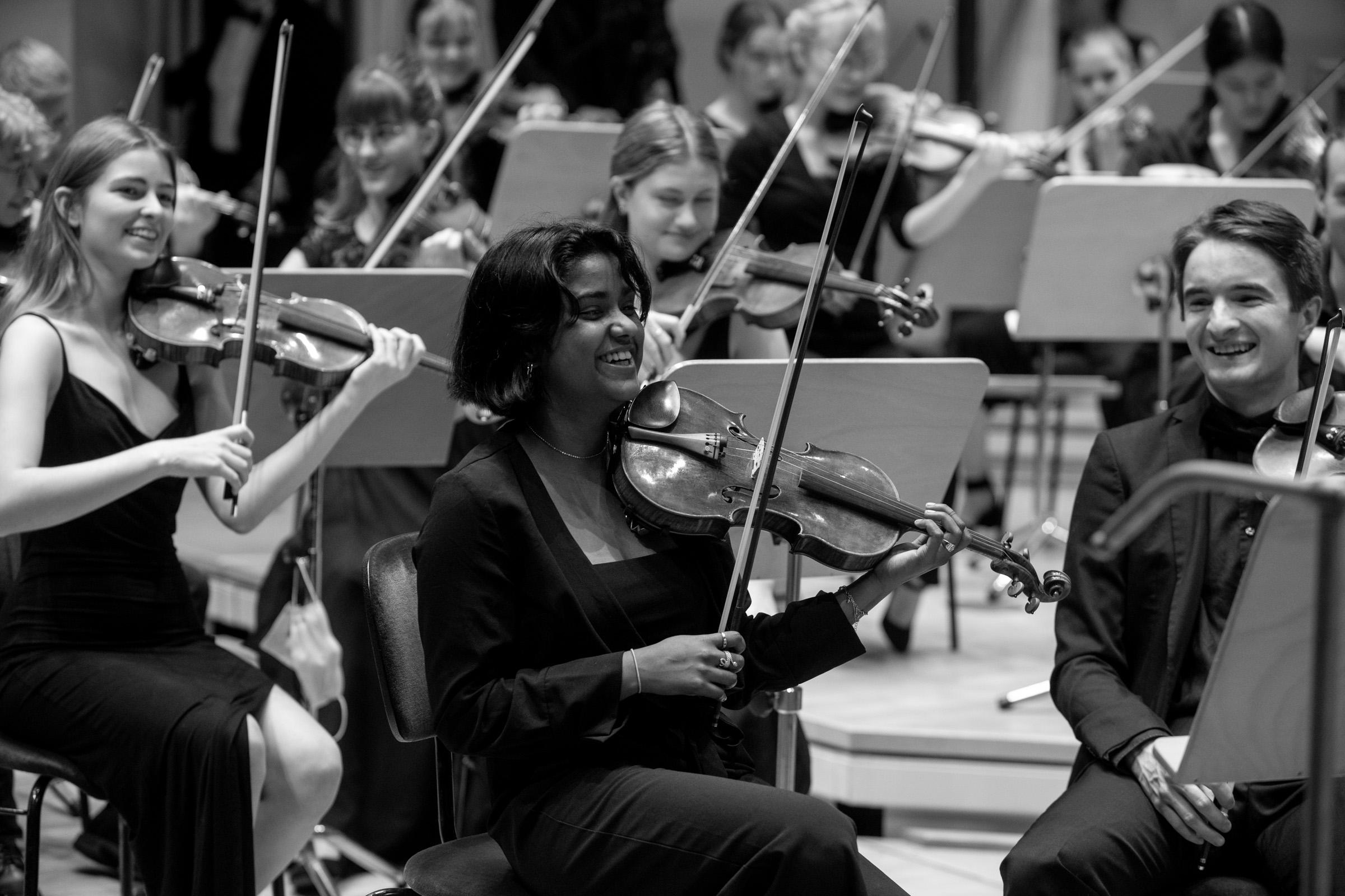 Violinistinnen der Jungen Philharmonie Brandenburg